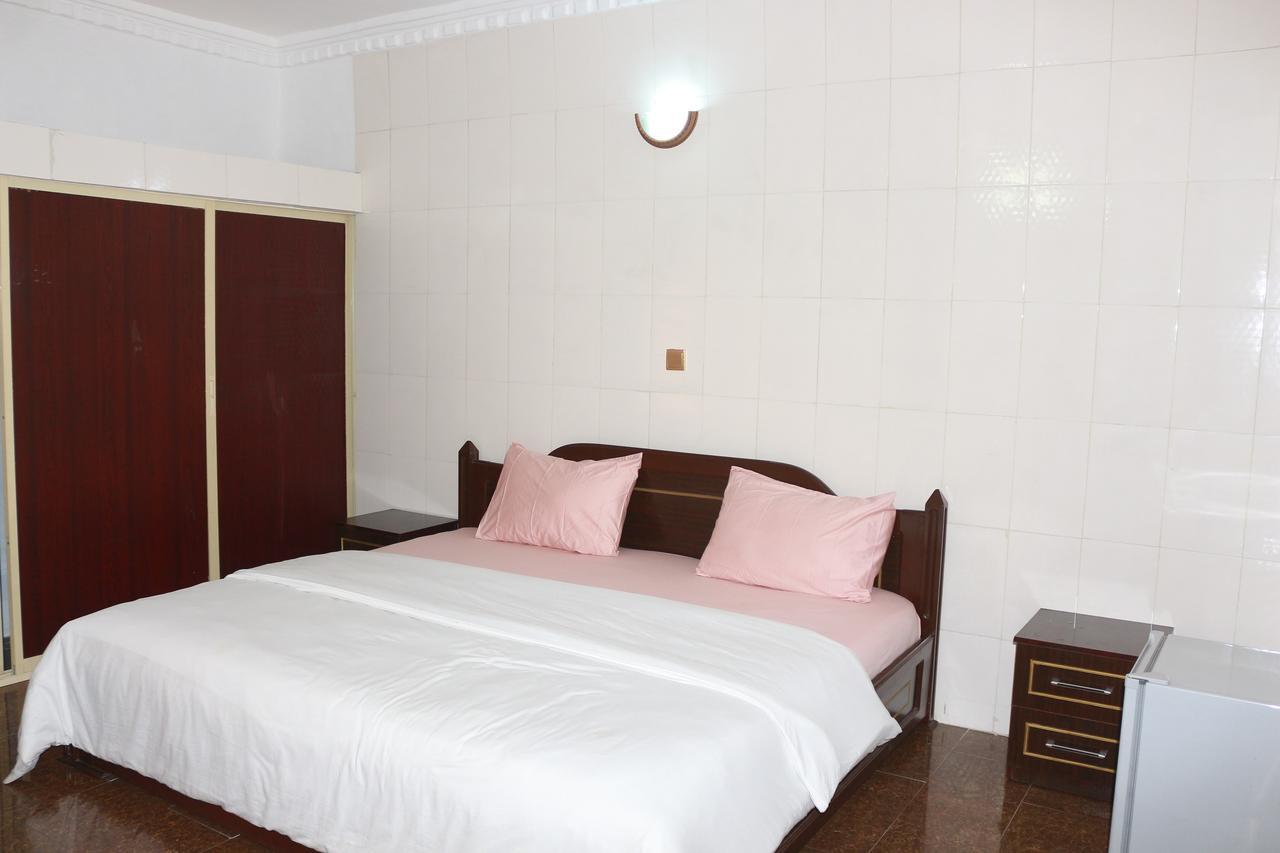 Cute Villa Hotel And Suites Uyo Exterior foto